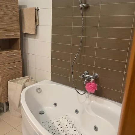 Razna 8 Apartment